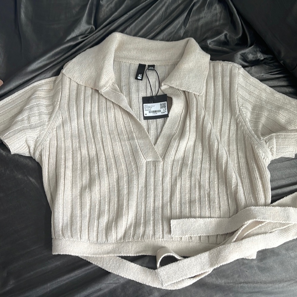 Cute cropped wrap shirt